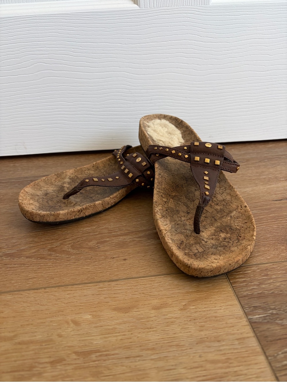 UGG Brown Leather and Sheep wool sandals